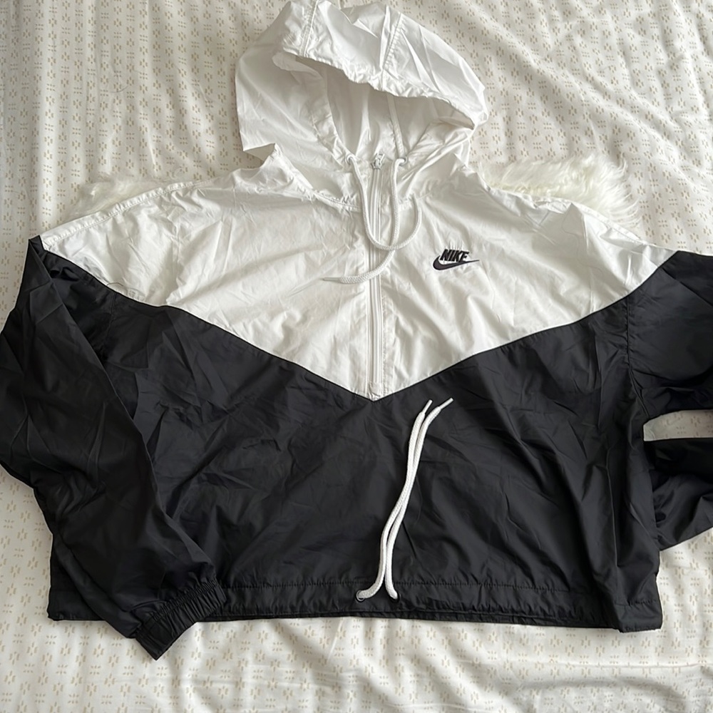 Nike crop windbreaker